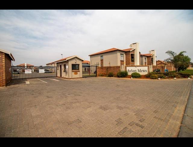 2 BEDROOM PROPERTY TO RENT IN POMONA